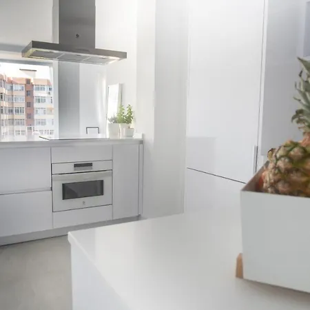 Enjoy On The Beachfront Apartament *